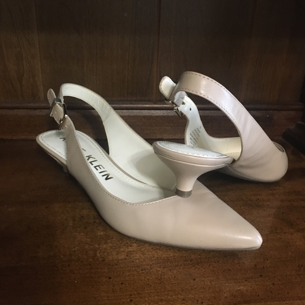Anne Klein low heel sling back leather pump